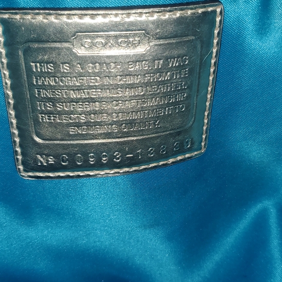 Coach hand bag - Picture 3 of 5
